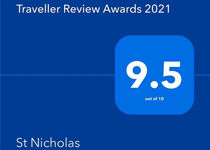 St Nicholas 아파트